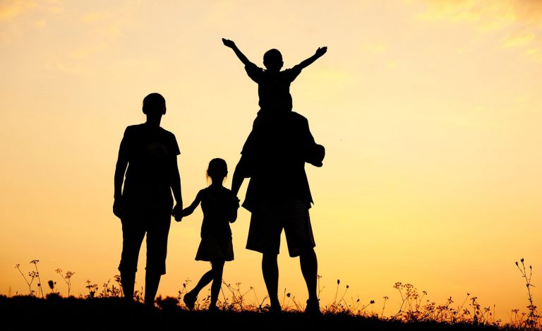 LA FAMILIA COMO ENTORNO SALUDABLE