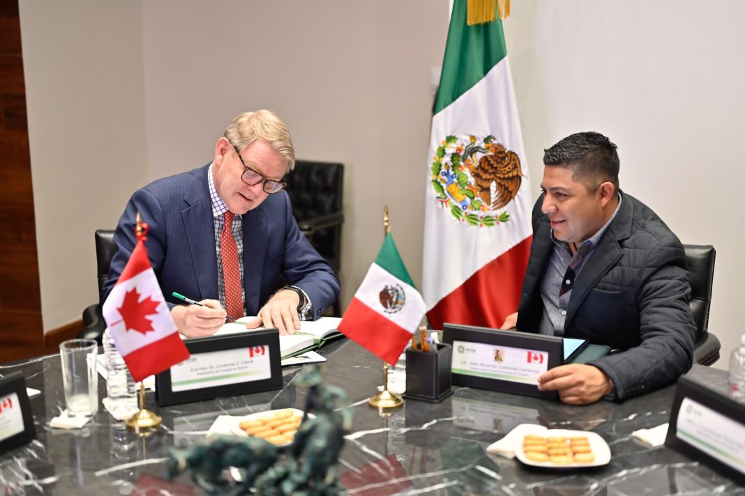 TITULAR DEL EJECUTIVO ESTATAL RECIBE A EMBAJADOR DE CANADÁ