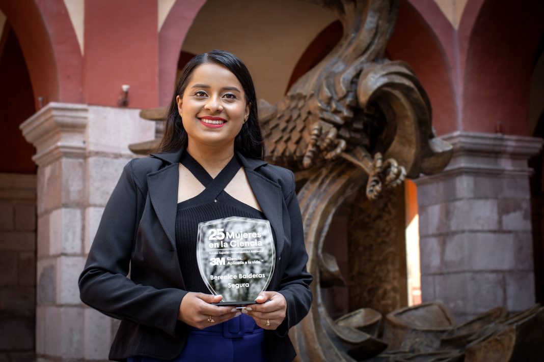 Estudiante de doctorado de la UASLP es galardonada como una de las “25 Mujeres en la Ciencia” por la empresa 3M