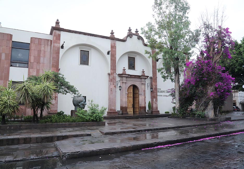 BUSCAN REGULAR LOS PROGRAMAS CONDOMINALES DE RECICLAJE DE BASURA