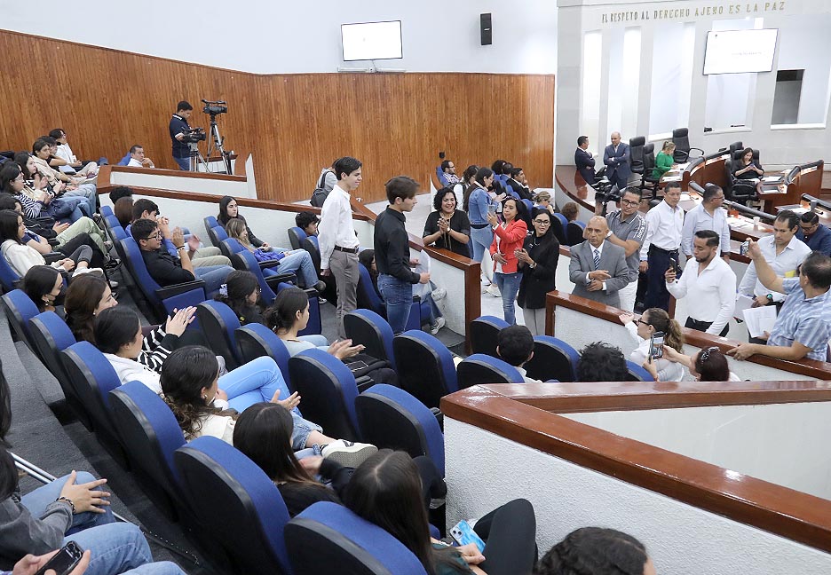 JÓVENES QUE PARTICIPARON EN EL PROGRAMA DE CULTURA LEGISLATIVA PRESENTARON INICIATIVAS DE REFORMA AL DESARROLLO ECONÓMICO Y AMBIENTAL