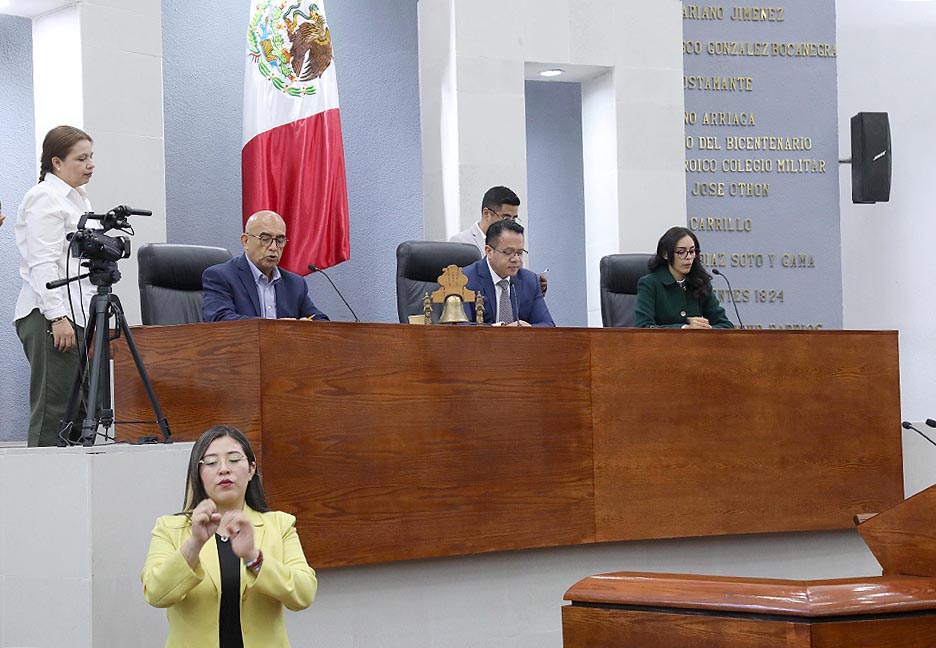 EN DIPUTACIÓN PERMANENTE SE PRESENTARON DOS INICIATIVAS PARA MODIFICAR LA CONSTITUCIÓN EN MATERIA DE REGULACIÓN DE LA FIGURA DEL INDULTO