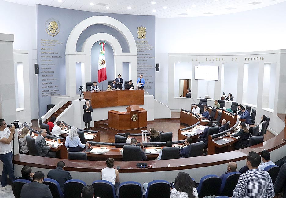 EL CONGRESO DEL ESTADO LLEVÓ A CABO SU SESIÓN SOLEMNE DE CLAUSURA DEL SEGUNDO PERIODO ORDINARIO DEL TERCER AÑO DE EJERCICIO CONSTITUCIONAL