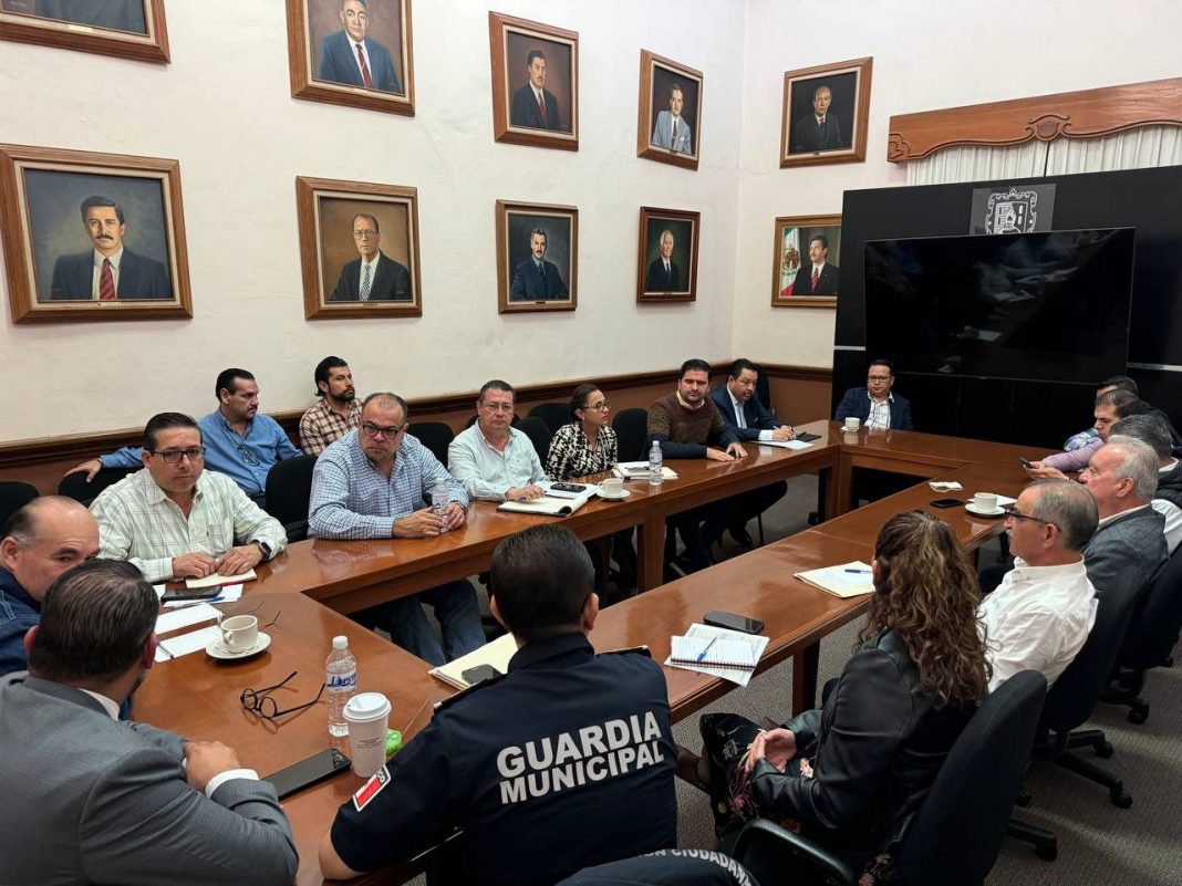 Ayuntamiento hace un llamado a la ciudadanía a sumarse a las acciones para evitar el taponamiento del drenaje