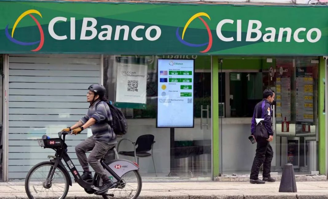 ESTADOS UNIDOS SANCIONA A TRES INSTITUCIONES FINANCIERAS MEXICANAS; AUTORIDADES ASEGURAN QUE NO HAY RIESGO PARA LOS CLIENTES