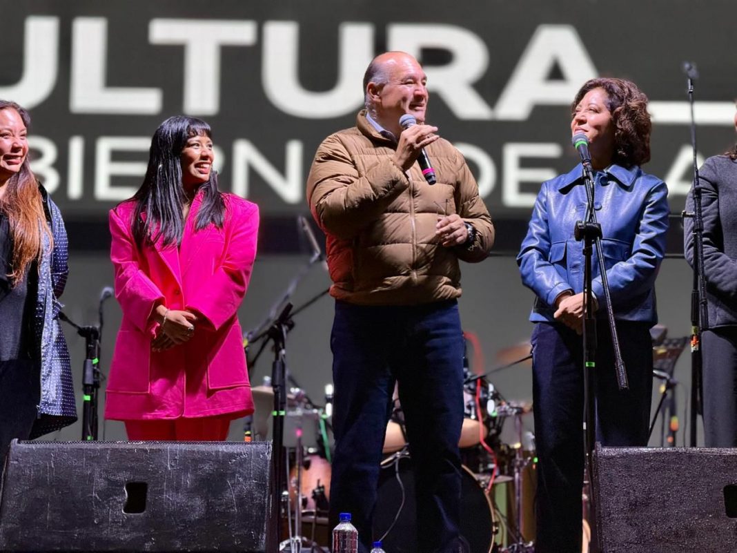 San Luis Capital se rinde al ritmo de Cuba con “Los Van Van”, en una noche inolvidable en la Plaza del Carmen
