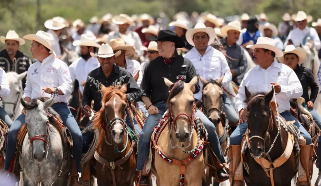 Alcalde Enrique Galindo inaugura la Expo Agrícola y Ganadera Bocas 2025