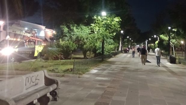 Con alumbrado público, Ayuntamiento mejora visibilidad en puntos estratégicos de San Luis Capital