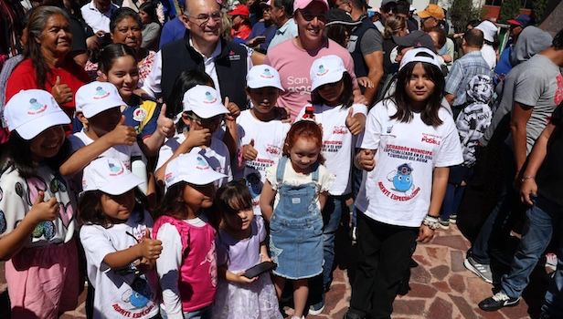 Escuadrón de Bienestar Infantil Municipal participa en jornada de limpieza en la Glorieta Mariano Jiménez