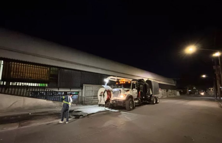 Interapas amplía perímetro de limpieza sanitaria al Mercado Hidalgo