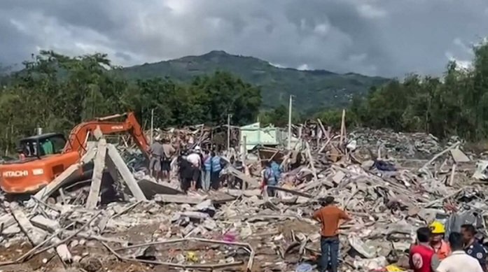 EXPLOSIÓN DEVASTA UNA ALDEA EN MYANMAR; REPORTAN AL MENOS 43 FALLECIDOS